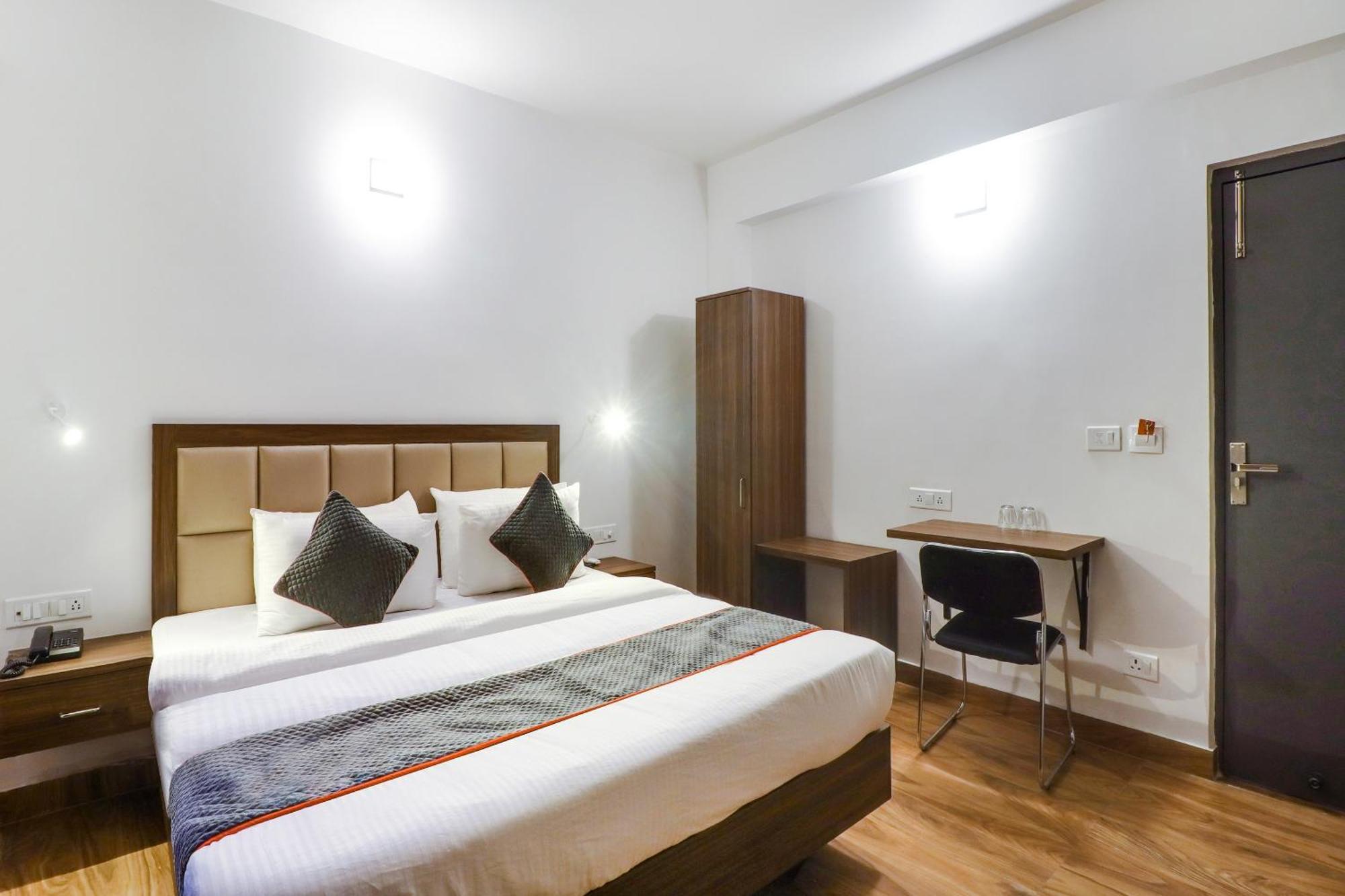 Townhouse Townhouse Clark Inn Patna  Kültér fotó