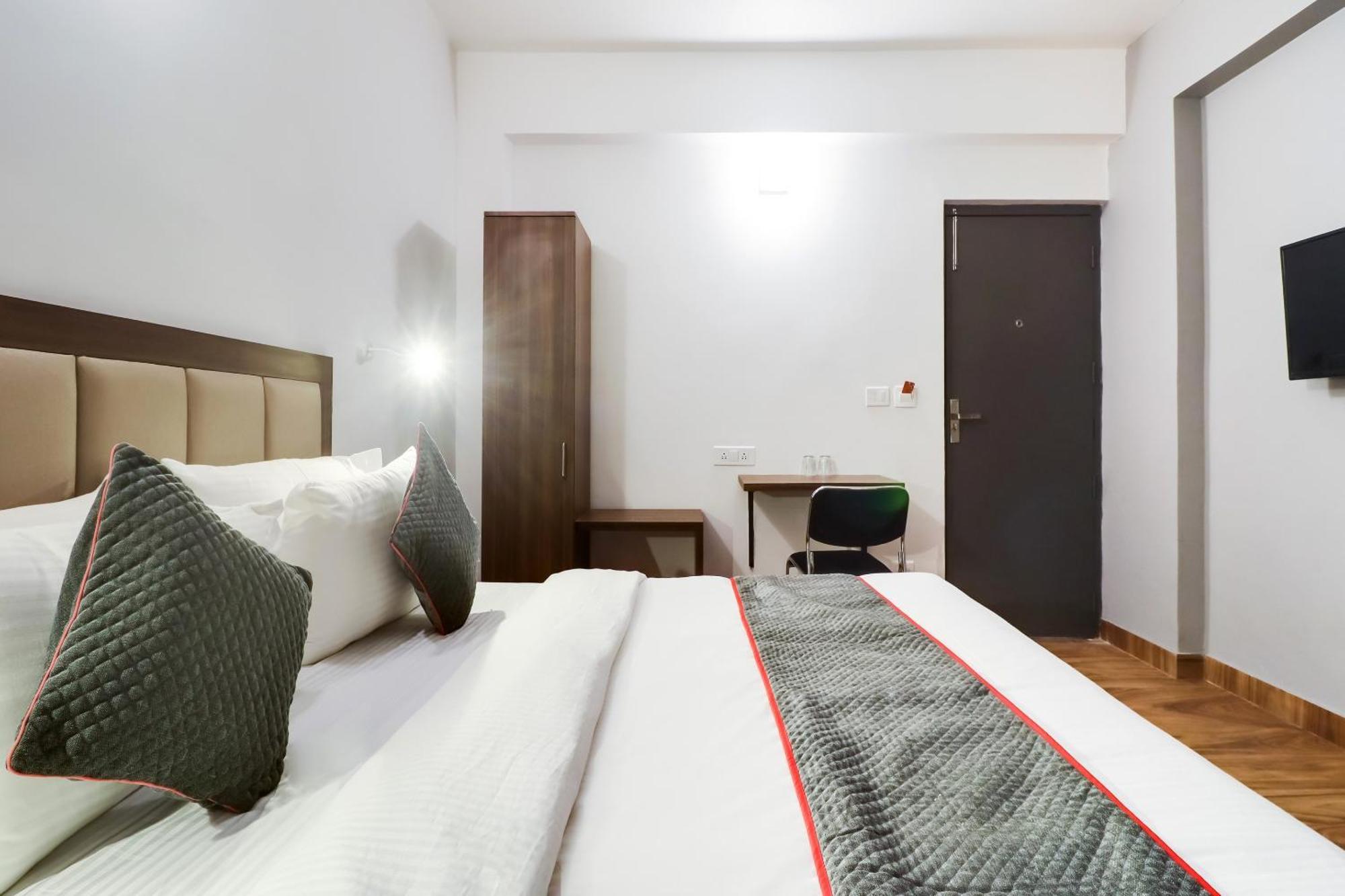 Townhouse Townhouse Clark Inn Patna  Kültér fotó